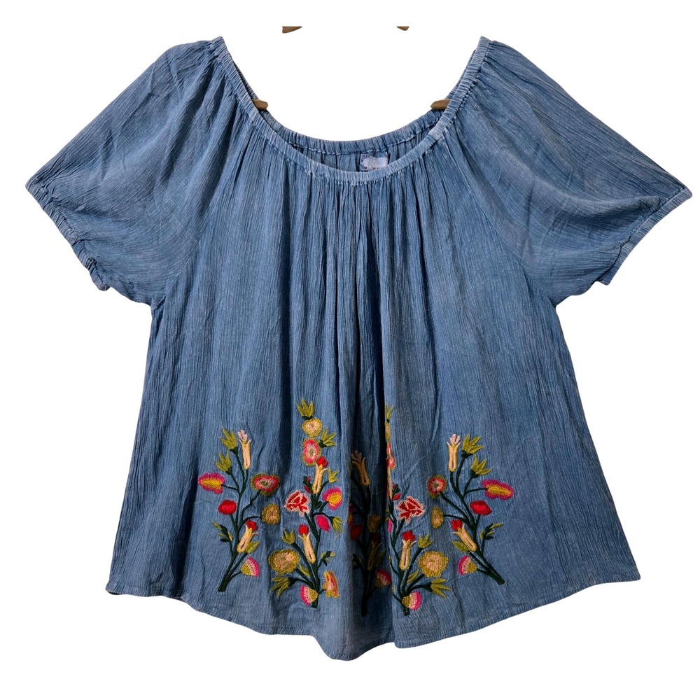 Studio West Women's L Boho Cottage Peasant‎ Top Blue Embroidered Floral Rayon